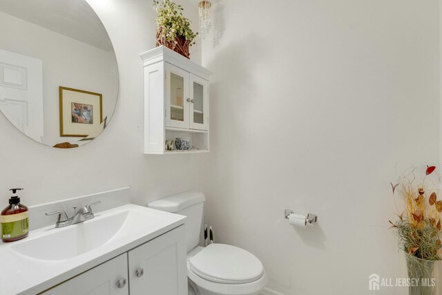 1 Pheasant Run, Edison, NJ 08820 - half bathroom with toilet and vanity
