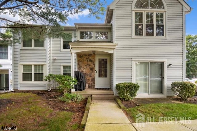 64 Oswestry Way, Franklin Twsp, NJ 08873 - photo 1