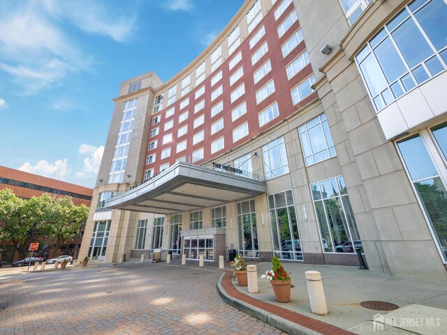 20 Livingston Ave Unit 603, New Brunswick, NJ 08901 - photo 24