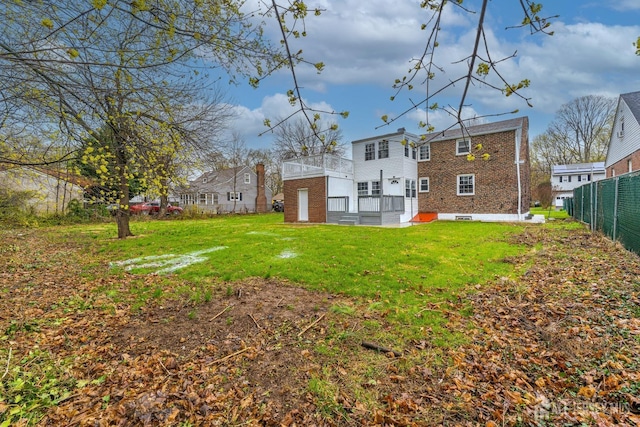 334 Hillcrest Ave, Plainfield, NJ 07062 - back of property with a balcony and brick siding
