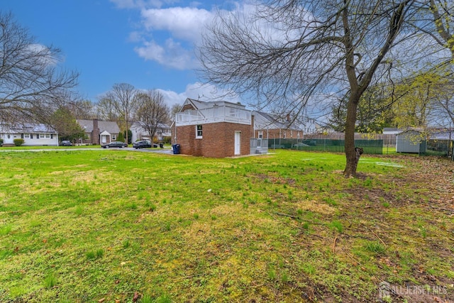 334 Hillcrest Ave, Plainfield, NJ 07062 - view of yard with a balcony