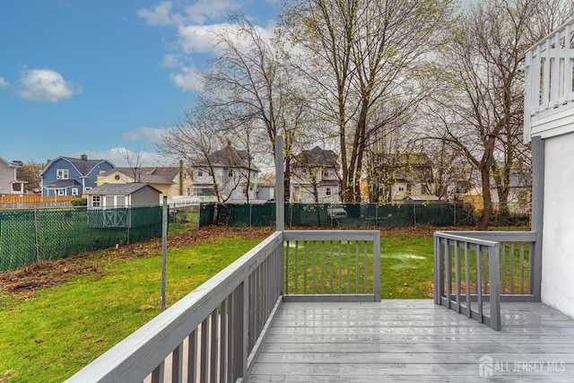 334 Hillcrest Ave, Plainfield, NJ 07062 - wooden terrace with a residential view
