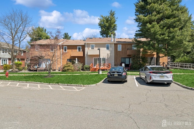 210 N 2nd Ave, Highland Park, NJ 08904 - view of front of home featuring uncovered parking