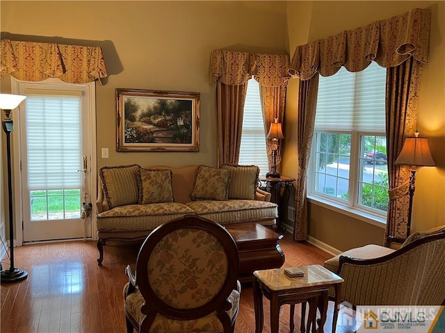 1 Silcox Pl, Franklin, NJ 08873 - living area with wood finished floors and baseboards