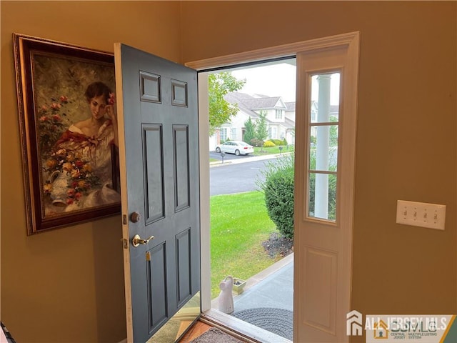 1 Silcox Pl, Franklin, NJ 08873 - view of entrance foyer