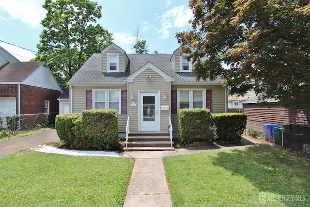 348 Morton Ave, Rahway, NJ 07065 - cape cod house with roof with shingles