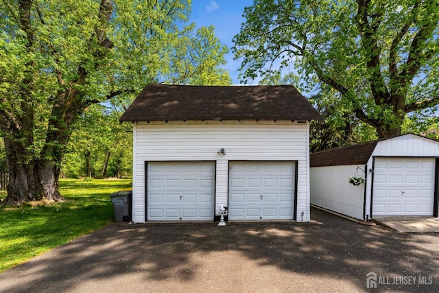 229 Greenbrook Rd, Green Brook, NJ 08812 - view of detached garage
