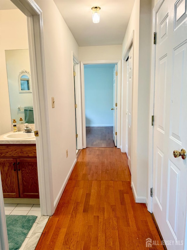 5 Angela Ct, Piscataway, NJ 08854 - photo 2