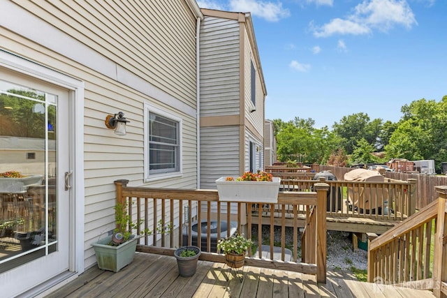 675 Bound Brook Rd Unit C0019, Dunellen, NJ 08812 - view of wooden deck