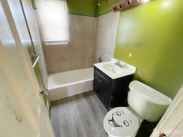 170 Rutgers St, New Brunswick, NJ 08901 - full bath with toilet, vanity, and wood finished floors