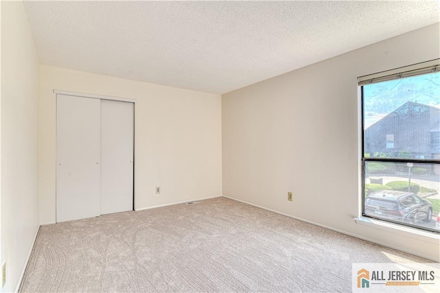354 Westgate Dr, Edison, NJ 08820 - photo 34