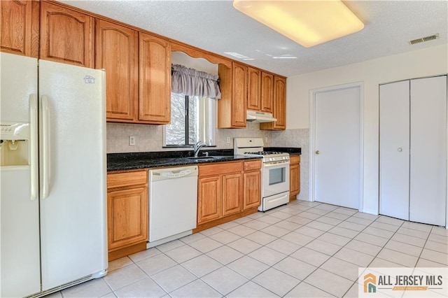 354 Westgate Dr, Edison, NJ 08820 - photo 30