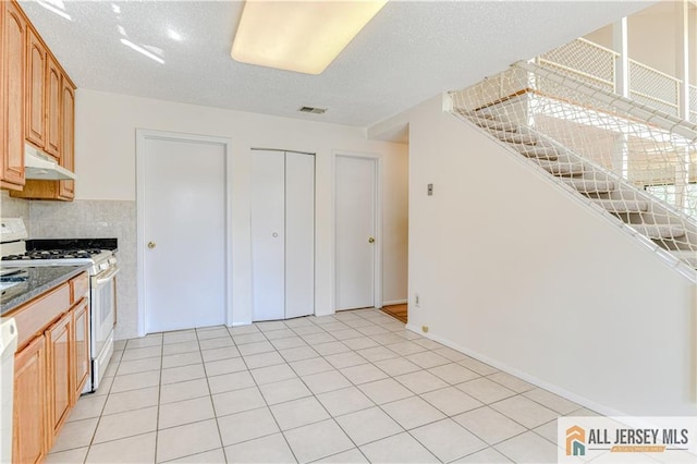 354 Westgate Dr, Edison, NJ 08820 - photo 31