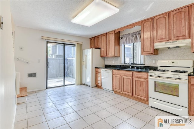 354 Westgate Dr, Edison, NJ 08820 - photo 4
