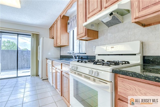354 Westgate Dr, Edison, NJ 08820 - photo 43