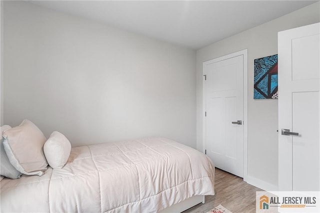 1604 English Ln, Sayreville, NJ 08859 - bedroom featuring wood finished floors