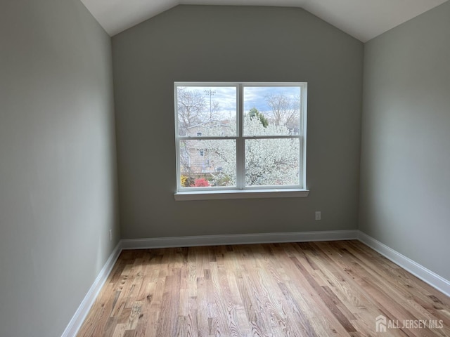 21 Catherine St, Carteret, NJ 07008 - photo 9