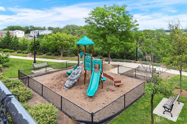 1915 Switzer Ave, Parlin, NJ 08859 - view of community jungle gym