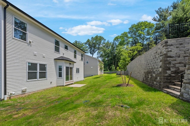114 Whispering Hills Rd, South Plainfield, NJ 07080 - view of green lawn