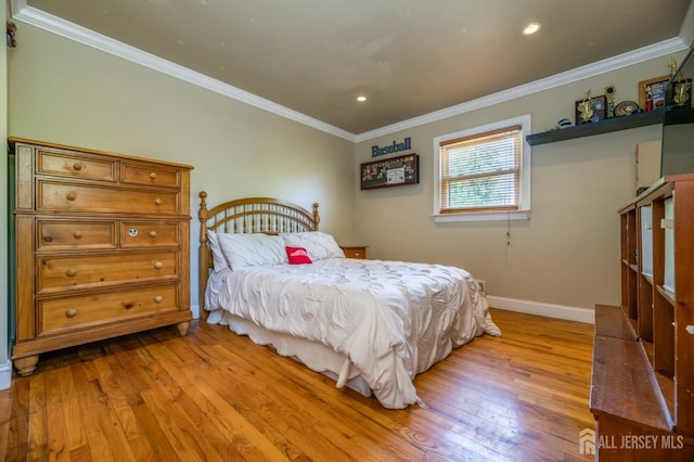 350 Church Ln, North Brunswick, NJ 08902 - bedroom featuring wood finished floors, baseboards, crown molding, and recessed lighting