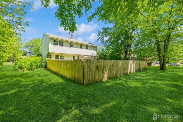 350 Church Ln, North Brunswick, NJ 08902 - view of yard