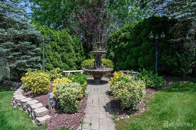1 Wilfred Rd, Manalapan, NJ 07726 - view of home's community