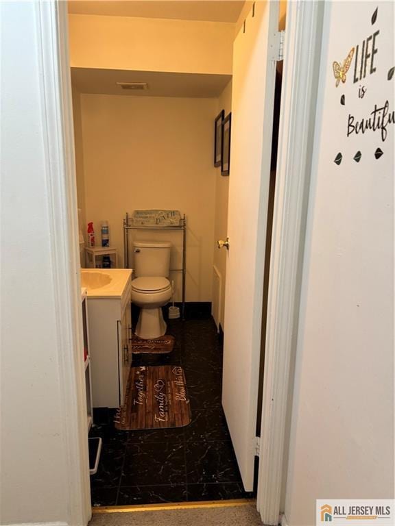 14 Camelot Pl, Washington, NJ 08080 - bathroom with visible vents, toilet, and vanity