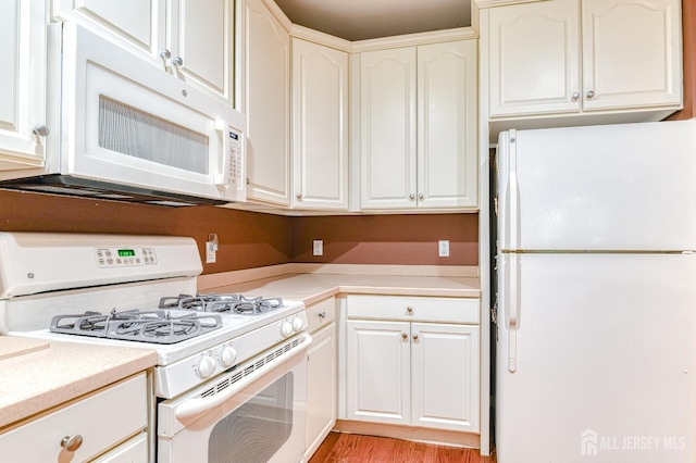 1209 Cedar Village Blvd, East Brunswick, NJ 08816 - photo 6