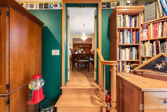 545 Myrtle Ave, Woodbridge Proper, NJ 07095 - hallway featuring wood finished floors