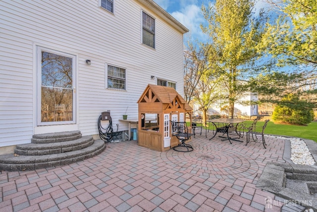 view of patio with outdoor dining space