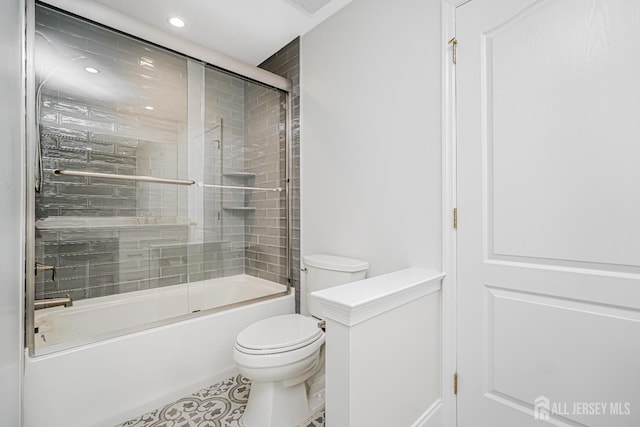 5 Bridle Ct, Monroe, NJ 08831 - bathroom with toilet, bath / shower combo with glass door, recessed lighting, and tile patterned floors