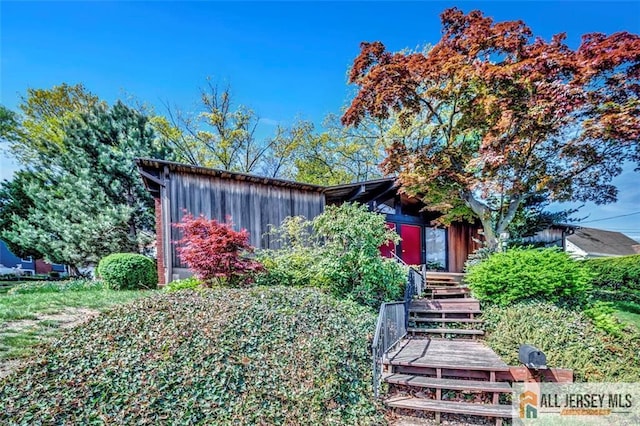 view of front of house