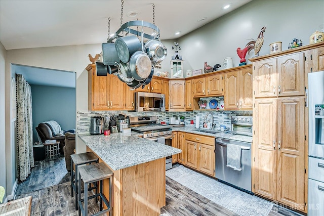 7 Caroline Pl, Colonia, NJ 07067 - photo 10