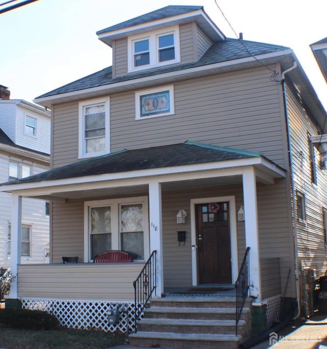 view of front facade with covered porch