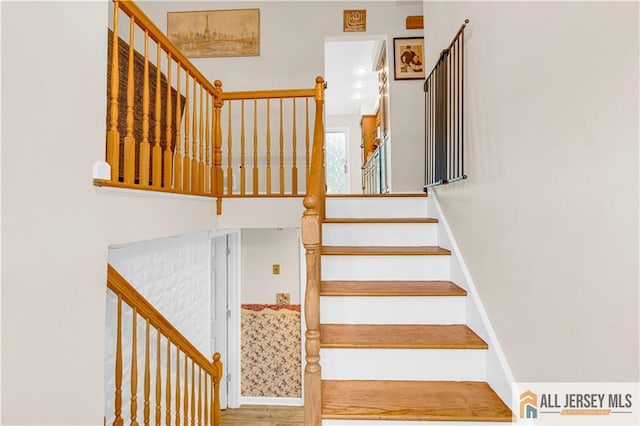 21 Wilk Rd, Edison, NJ 08837 - view of stairway
