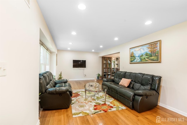 23 Boxwood Cir, Edison, NJ 08820 - living area with wood finished floors and recessed lighting