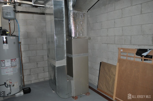 12 Sunny Ct, Monroe, NJ 08831 - utility room with water heater and heating unit