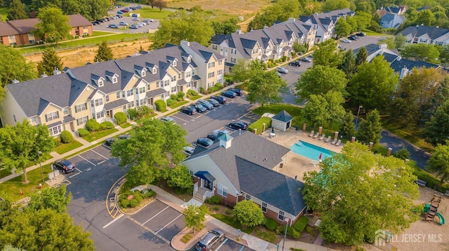 908 Blossom Cir S, Brunswick, NJ 08810 - bird's eye view of a pool