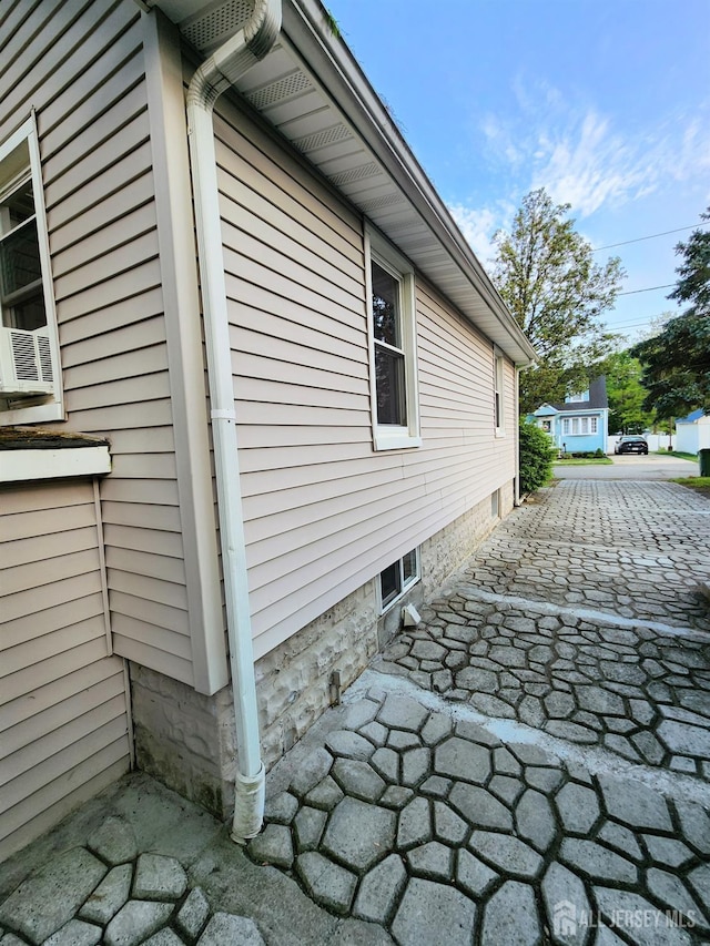 11 Melbourne St, Edison, NJ 08817 - view of side of property