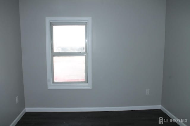 519 Roosevelt Ave, Carteret, NJ 07008 - photo 22