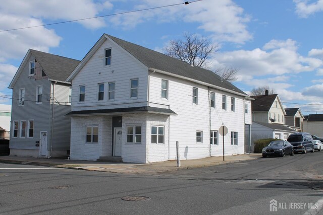 519 Roosevelt Ave, Carteret, NJ 07008 - photo 2