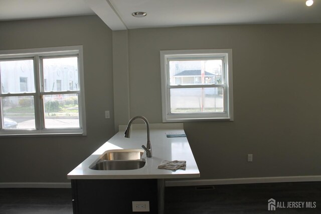519 Roosevelt Ave, Carteret, NJ 07008 - photo 9