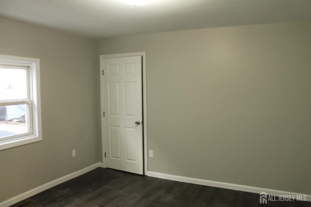 519 Roosevelt Ave, Carteret, NJ 07008 - photo 8