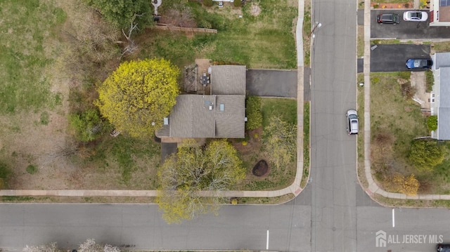 341 Ellis Pkwy, Piscataway, NJ 08854 - drone / aerial view