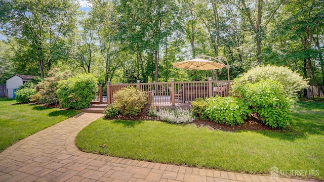 9 Toby Ter, Monroe, NJ 08831 - view of grassy yard featuring a deck
