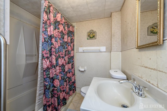 45 Lake Ave, Helmetta, NJ 08828 - full bath featuring curtained shower, tile patterned flooring, and vanity