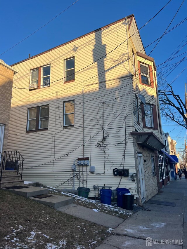 212 Hall Ave, Perth Amboy, NJ 08861 - view of home's exterior