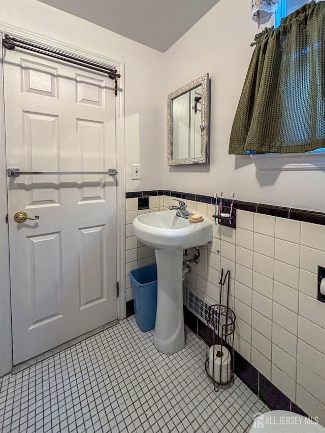 1 Myron Pl E, Brunswick, NJ 08816 - photo 16