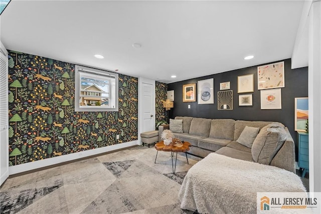 living area with recessed lighting and baseboards