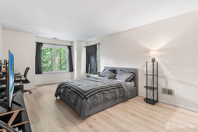 907 Meadow Ct, Helmetta, NJ 08828 - bedroom featuring wood finished floors and baseboards